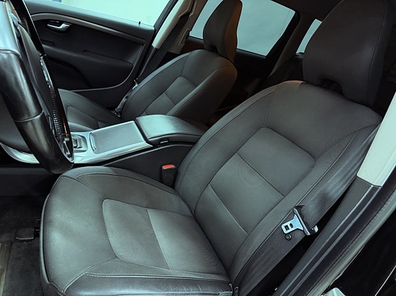 Volvo XC70 15 of 19