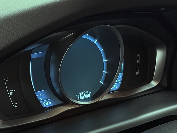 Volvo XC70 8 of 19