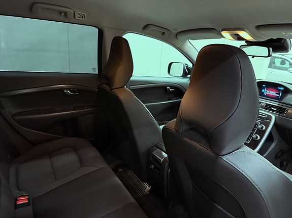 Volvo XC70 16 of 19