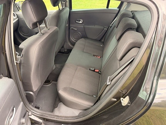 Renault Clio 6 of 8