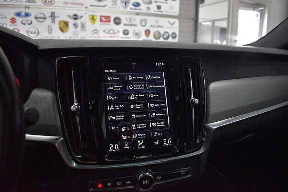 Volvo S90 12 of 27
