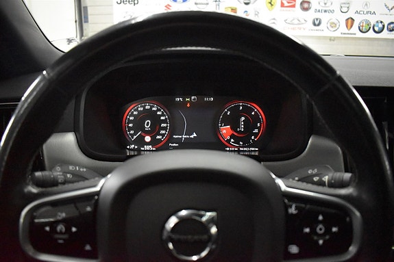 Volvo S90 15 of 27