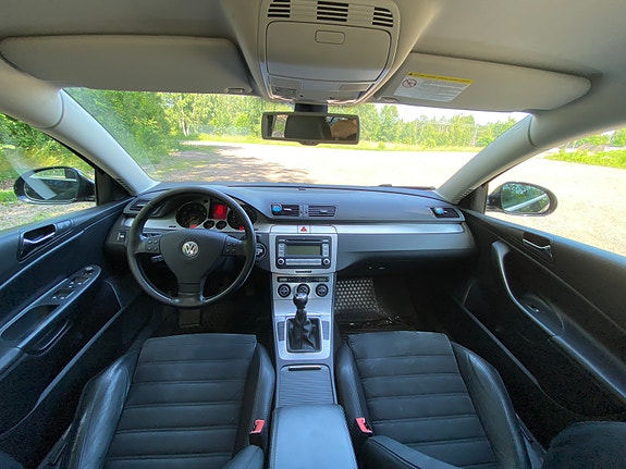 Volkswagen Passat 5 of 8