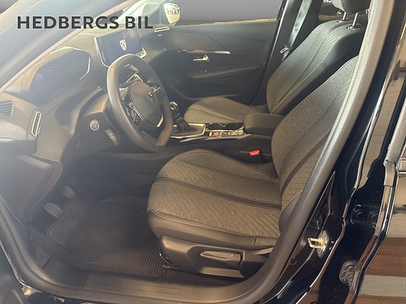 Peugeot 208 7 of 12