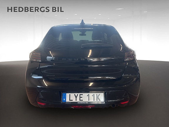 Peugeot 208 4 of 12