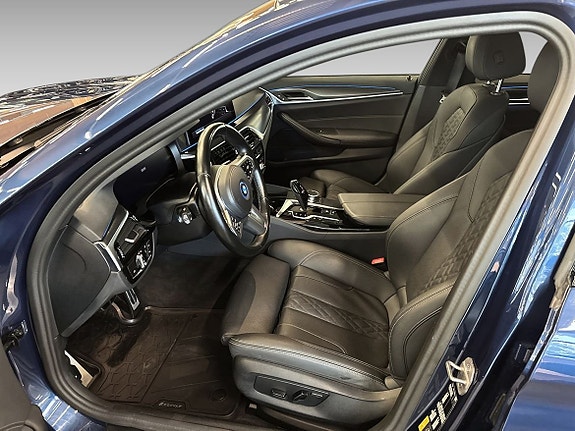 BMW 530e 9 of 13