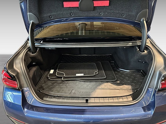 BMW 530e 6 of 13