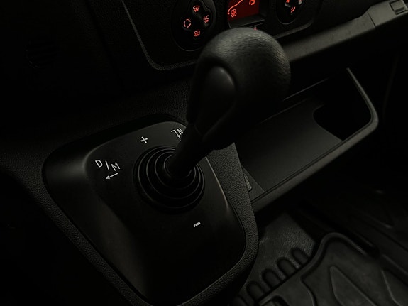 Renault Master 22 of 28