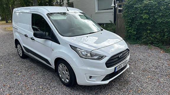 Ford Transit Connect 2 of 16