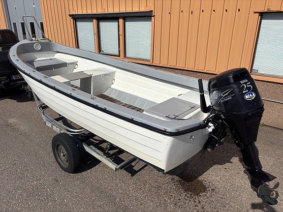 Crescent 465 Totahsu 25EFI 3 of 6