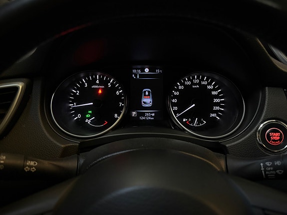 Nissan Qashqai 15 of 17