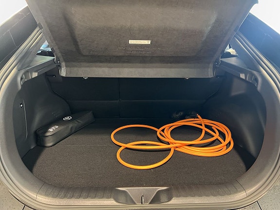 Toyota C-HR 10 of 29