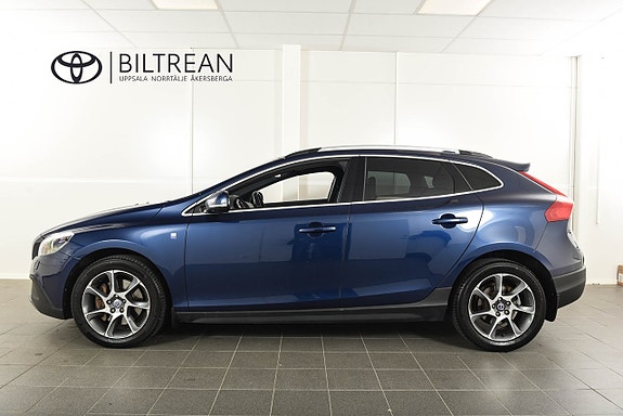 Volvo V40 Cross Country 3 of 17