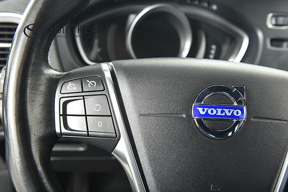 Volvo V40 Cross Country 12 of 17