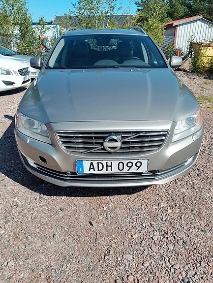 Volvo V70 6 of 20