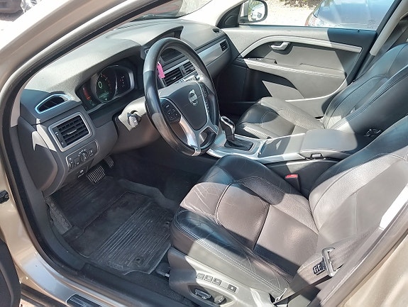 Volvo V70 11 of 20