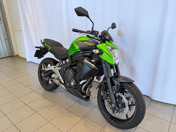 Kawasaki ER-6N ABS 2 of 10