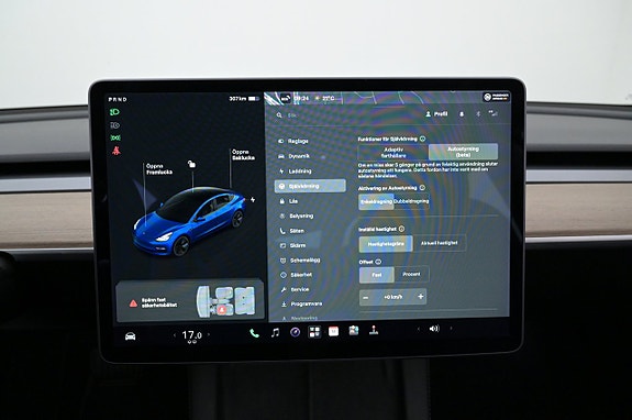 Tesla Model 3 13 of 27