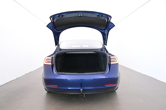 Tesla Model 3 21 of 27