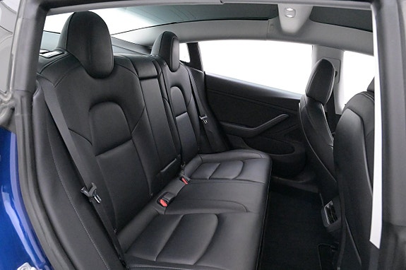 Tesla Model 3 20 of 27