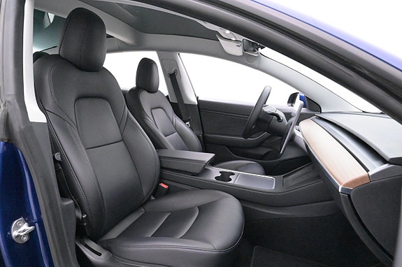 Tesla Model 3 10 of 27