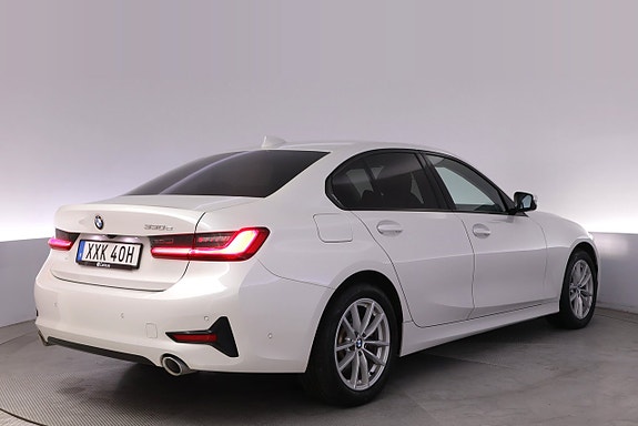 BMW 330e 5 of 27