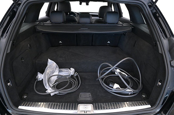 Mercedes-Benz C300 24 of 27