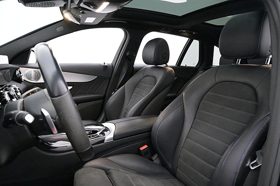 Mercedes-Benz C300 10 of 27
