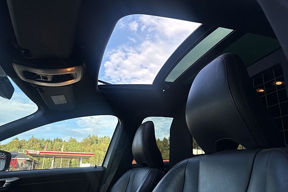 Volvo XC60 18 of 27