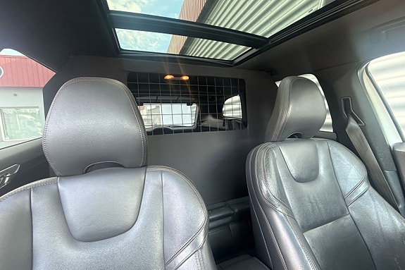 Volvo XC60 22 of 27