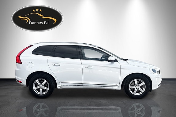 Volvo XC60 5 of 27