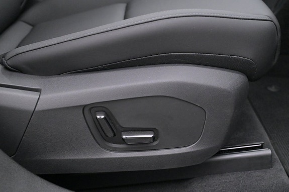 Polestar 4 12 of 27