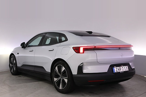 Polestar 4 4 of 27