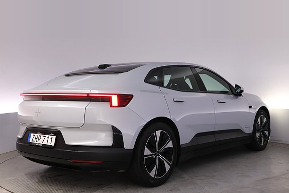 Polestar 4 5 of 27