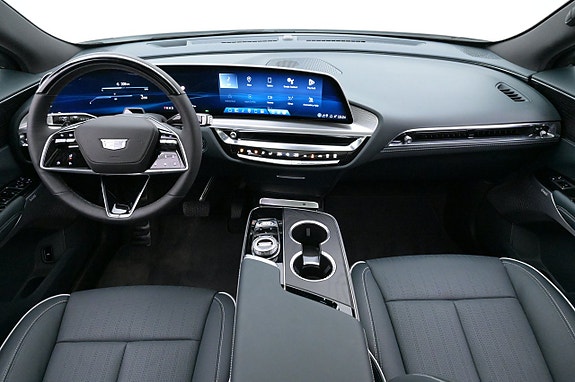 Cadillac Lyriq 6 of 27