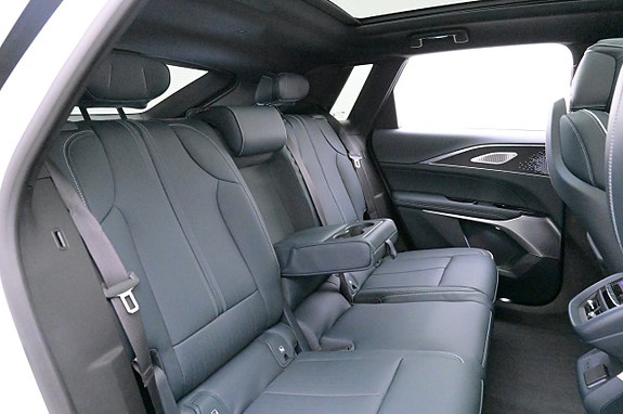 Cadillac Lyriq 20 of 27