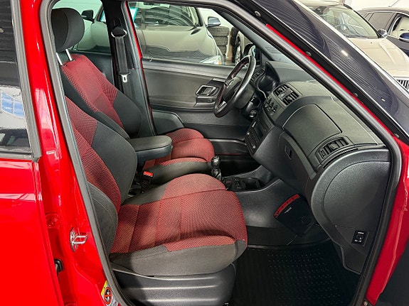 Skoda Fabia 12 of 29