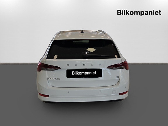 Skoda Octavia 5 of 14