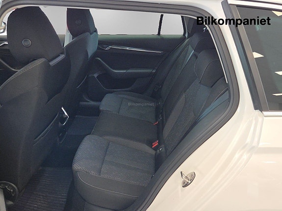 Skoda Octavia 9 of 14