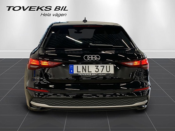 Audi A3 4 of 13