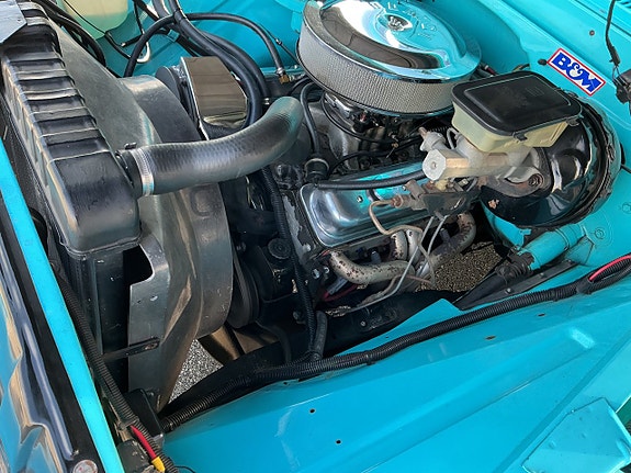 Chevrolet C10 20 of 24