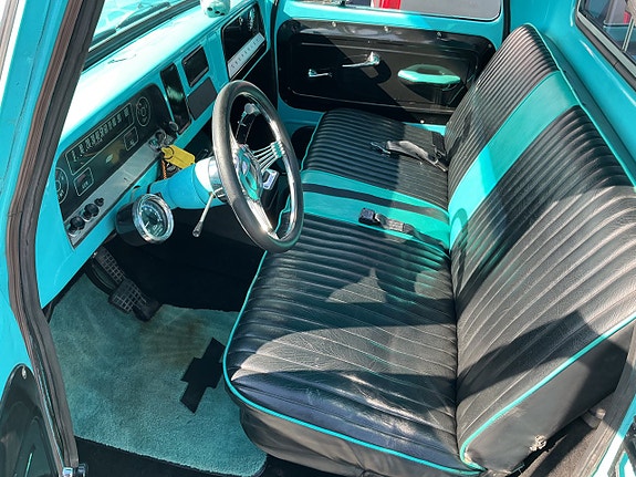 Chevrolet C10 17 of 24