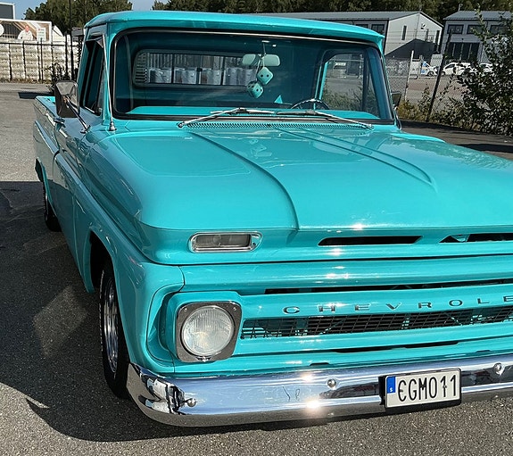 Chevrolet C10 10 of 24
