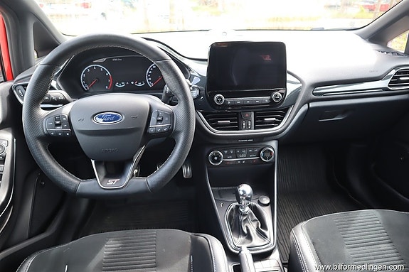 Ford Fiesta 6 of 17