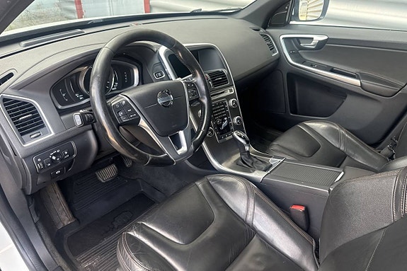 Volvo XC60 11 of 12