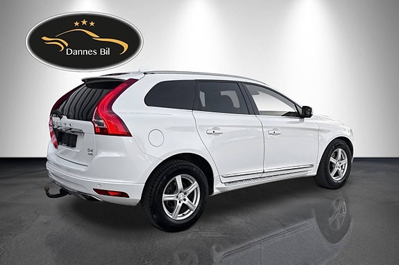 Volvo XC60 6 of 12