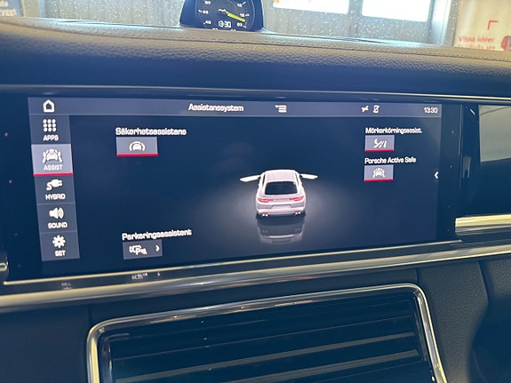 Porsche Panamera 4 21 of 26
