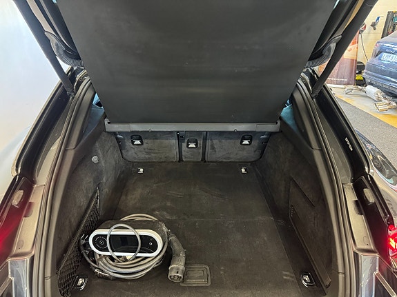 Porsche Panamera 4 25 of 26