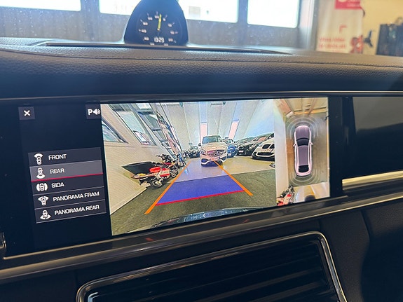 Porsche Panamera 4 20 of 26