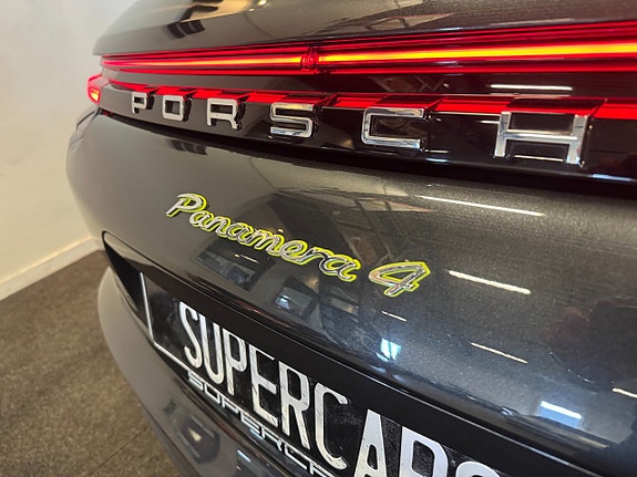 Porsche Panamera 4 7 of 26